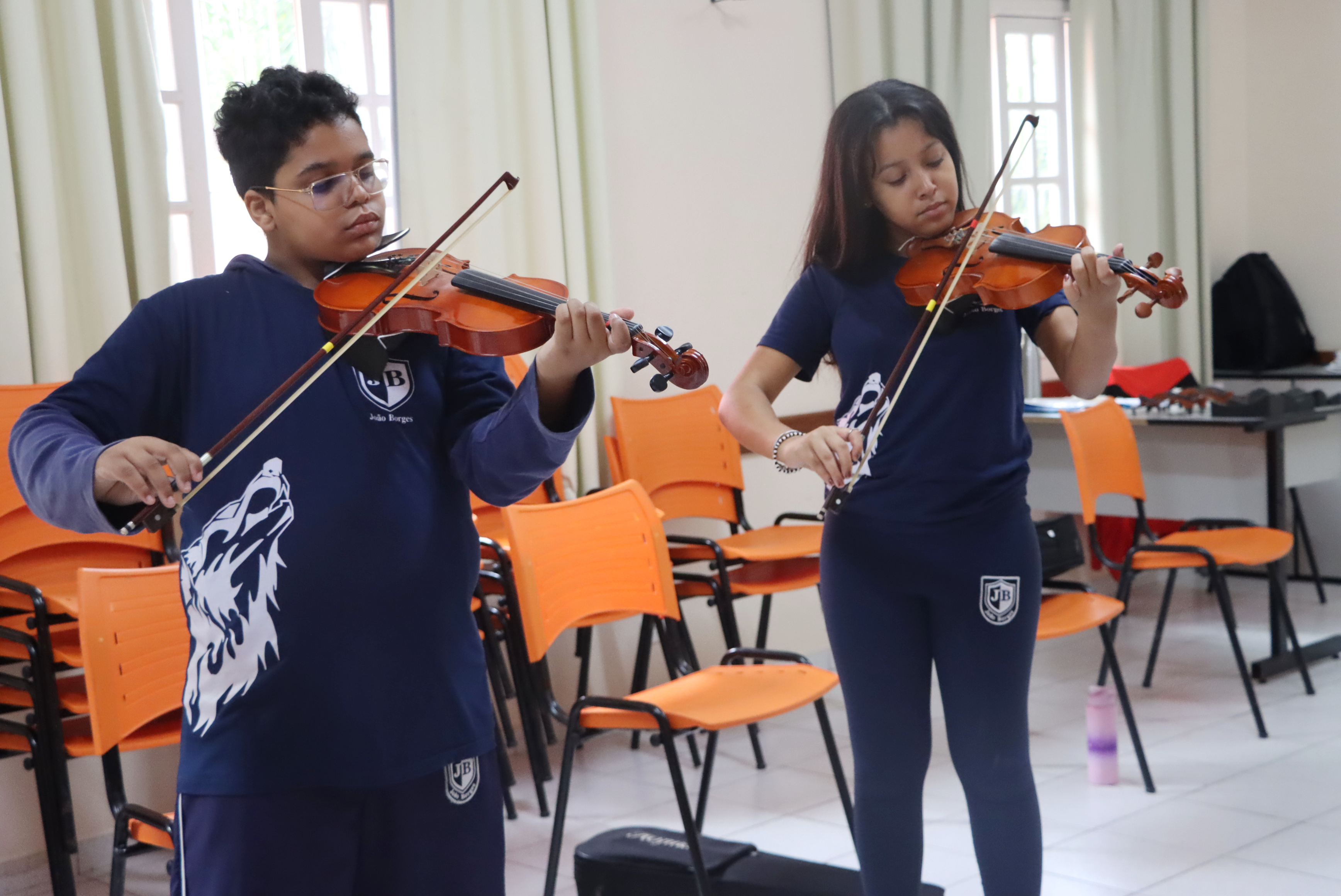 Crianças do Lar Sírio Pró-Infância farão apresentação de violinos, neste sábado de novembro